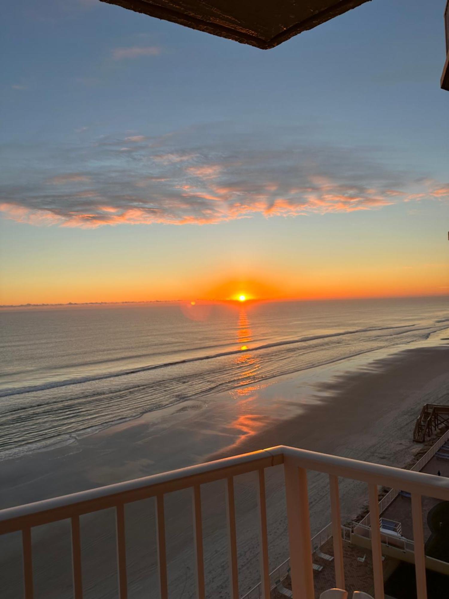Daytona Beach Shores Ocean Front Balcony 2Beds 2Ba King Ste And 2Queens - Shores Club 805 Eksteriør billede